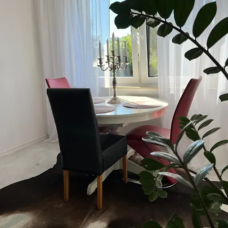 Relaxdays-Apartments 2 Garten Und Pool- Mitbenutzung, Kostenloser Parkplatz, Kontaktloser Checkin, Wifi Mit Smarttv Gütersloh Eksteriør billede