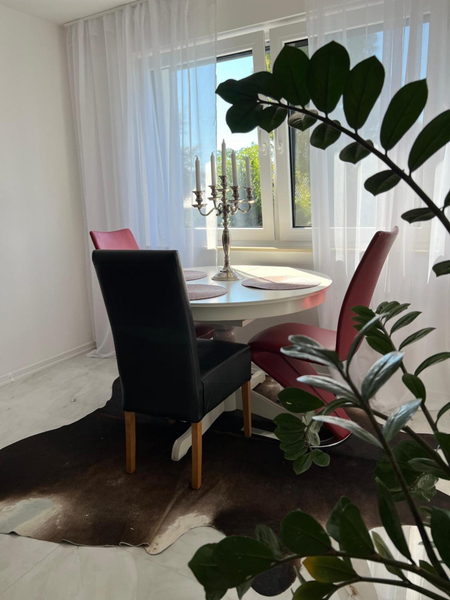 Relaxdays-apartments 2 Garten Und Pool- Mitbenutzung, Kostenloser Parkplatz, Kontaktloser Checkin, Wifi Mit Smarttv Appartement